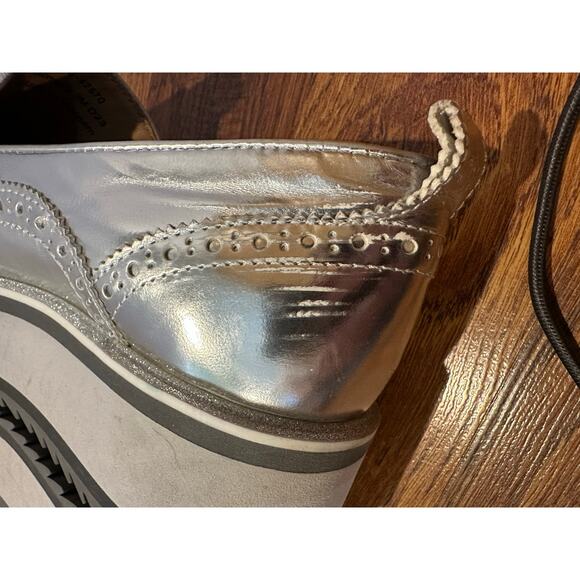 Johnston & Murphy Women’s Gracelyn Platform Loafer Silver Glitter Size 9 Modern - Picture 10 of 11